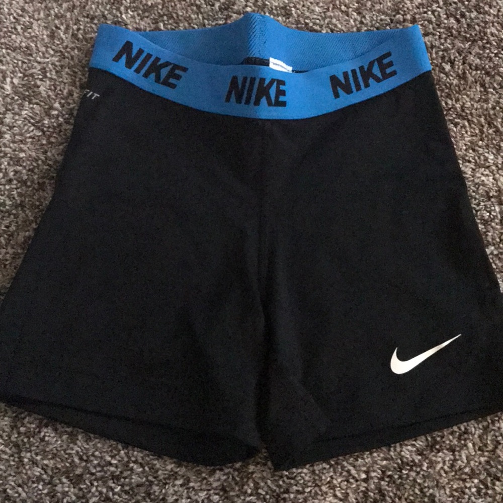 Women’s Nike Dri-fit compression shorts.